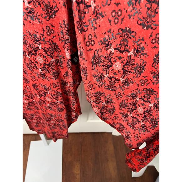 Torrid Red Medallion Crepe Open Front Kimono Sz 1/2 Rayon Floral Mandala Boho - Picture 6 of 7